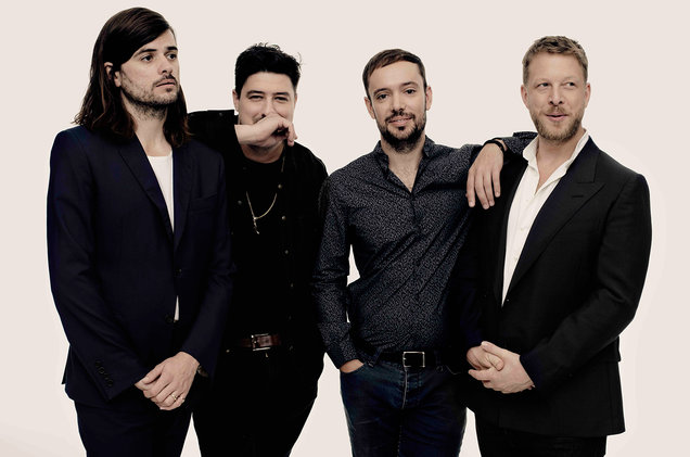 Mumford-and-Sons-press-by-Alistair-Taylor-Young-2018-billboard-1548[2]